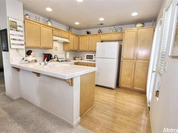 4th image of 3125 Zeus Ln