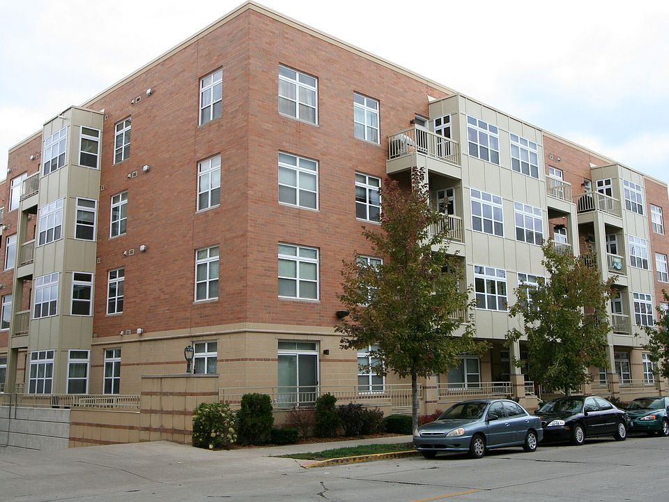 1st image of 1925 N Water St APT 300