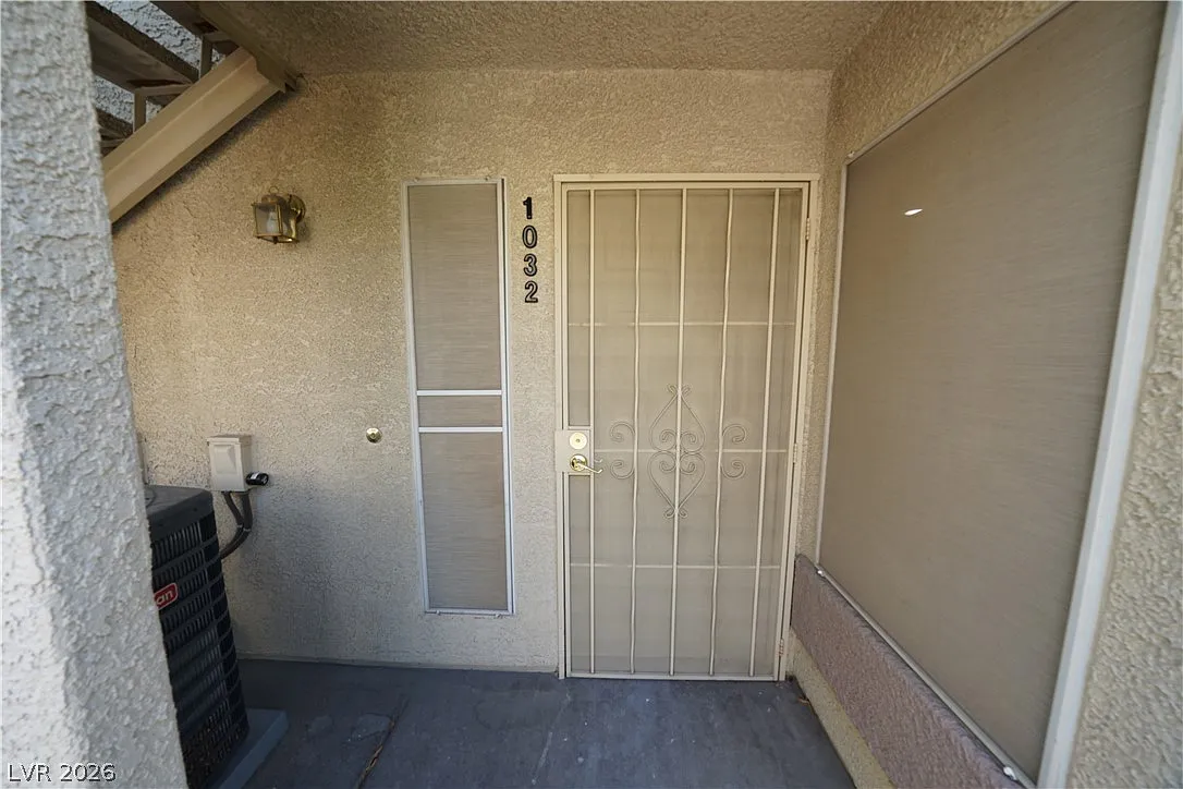 1 bed, 1.0 bath, 695 sqft, $1,095 — Photo 3