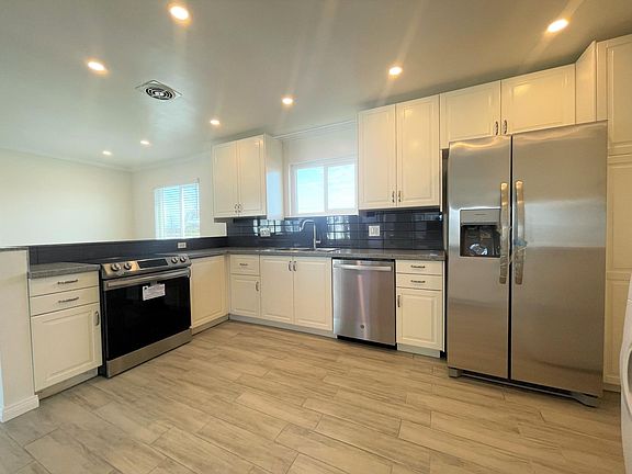 3rd image of 12 24th Ave APT 9
