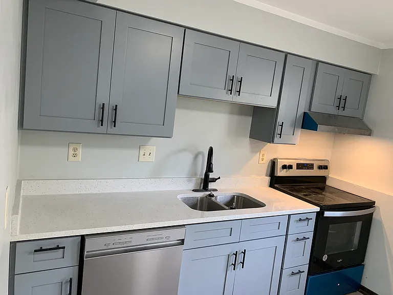 315 Bush St #4 — Photo 9