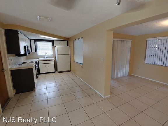 4th image of 7115 Brentwood Dr