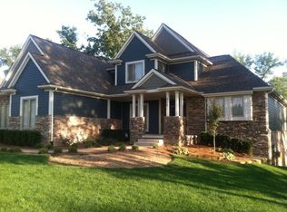 515 Woodstone Ct, White Lake, MI