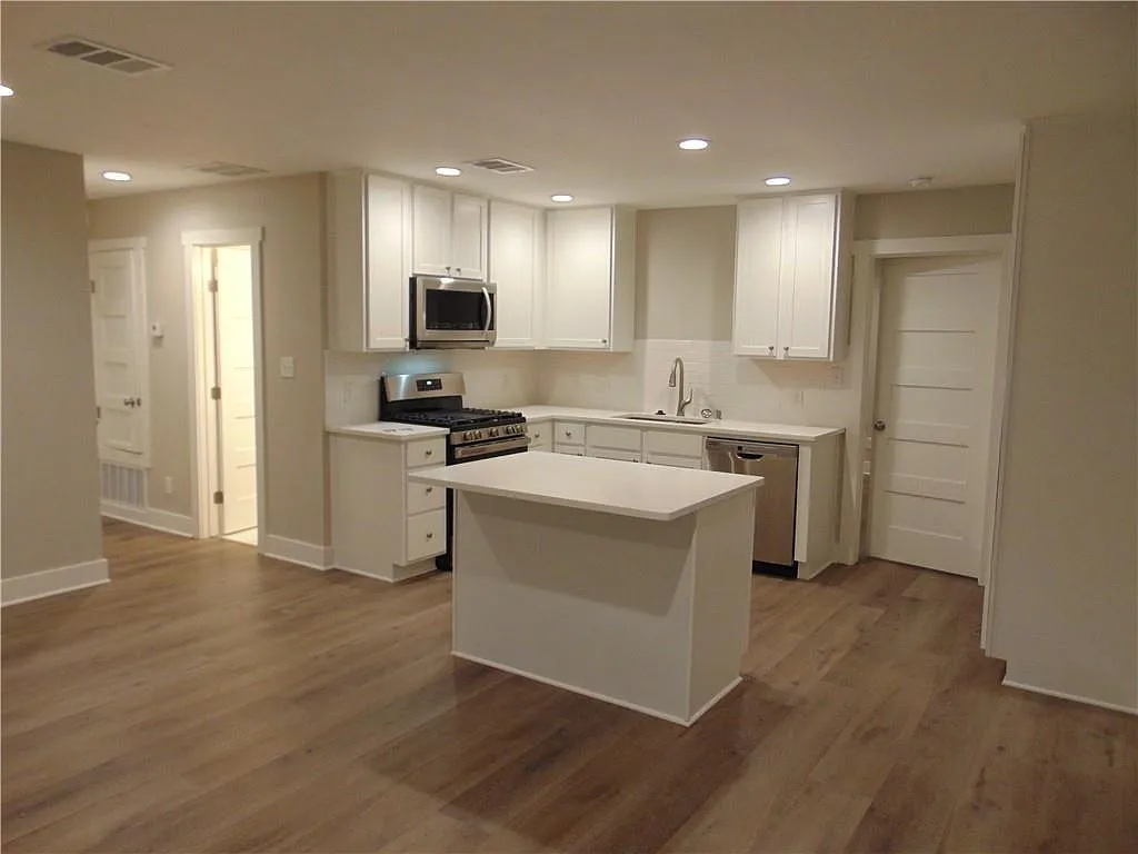 3904 Bailey Ln — Photo 3