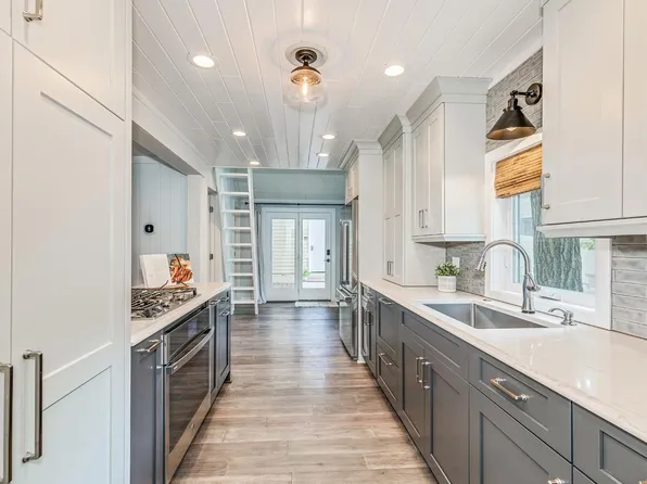 3090 Fairview Rd SW, Prior Lake, MN 55372
