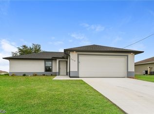 2714 25th St SW, Lehigh Acres, FL 33976