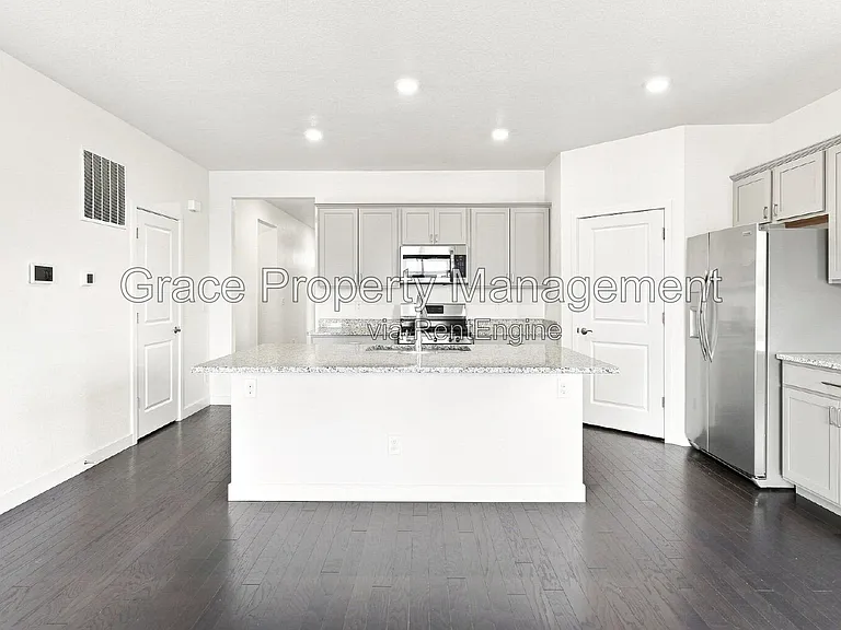 7464 E 157th Ave — Photo 5