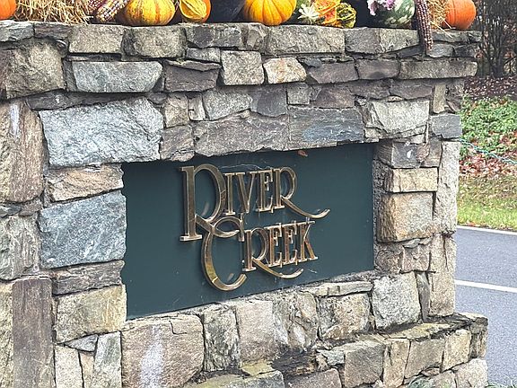 4th image of 43798 Bent Creek Ter
