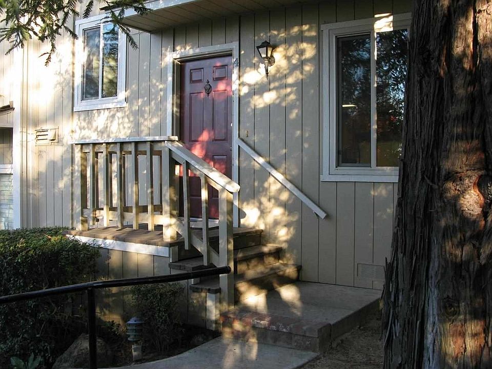 1st image of 5450 Kirkwood Dr APT D4