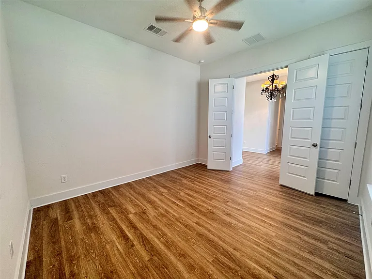 2605 Brushwood Mdw — Photo 3