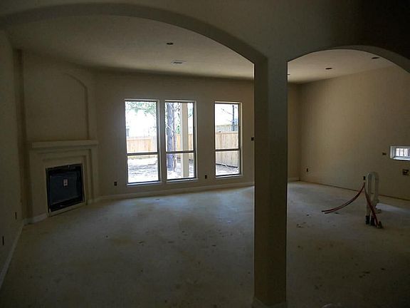 2nd image of 155 W New Harmony Trl