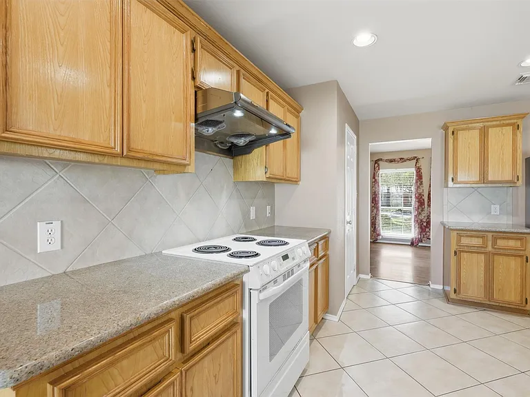 26038 Palmdale Estate Dr — Photo 18