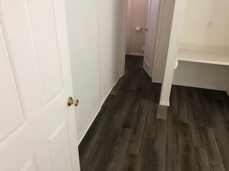 Updated 1 Bedroom with Garage Just 2 Blocks to UNM — Photo 19