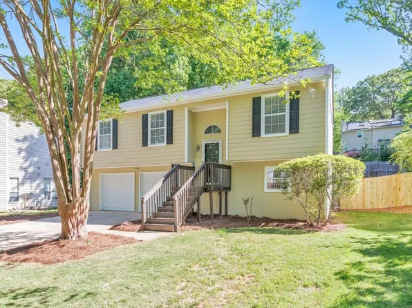 1818 Crescent Hill Dr NW, Acworth, GA 30102