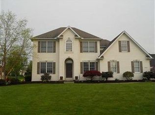 33717 N Fall Lake Dr, Avon, OH 44011