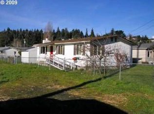 1095 S 7th St, Coos Bay, OR 97420
