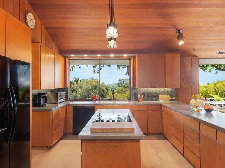 Laguna Blanca Dr — Photo 10