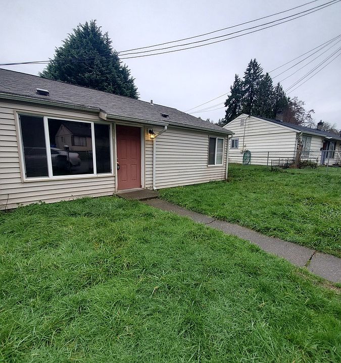1st image of 1550 Bloomington Ave