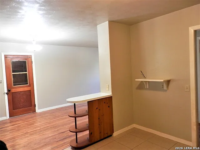 555 N Union Ave — Photo 11