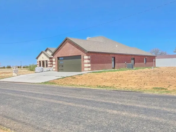 406 W Bulldog Dr, Amherst, TX 79312