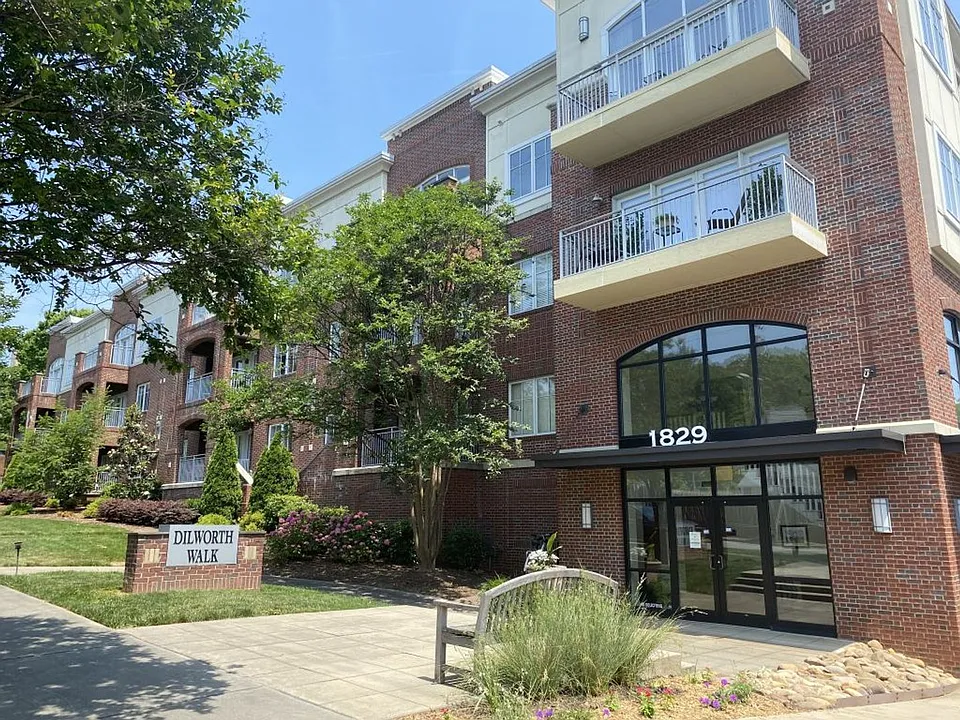1829 Kenilworth Ave #102B