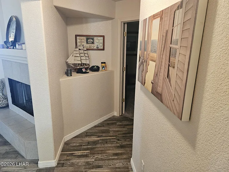 1740 Quartz Ln — Photo 18