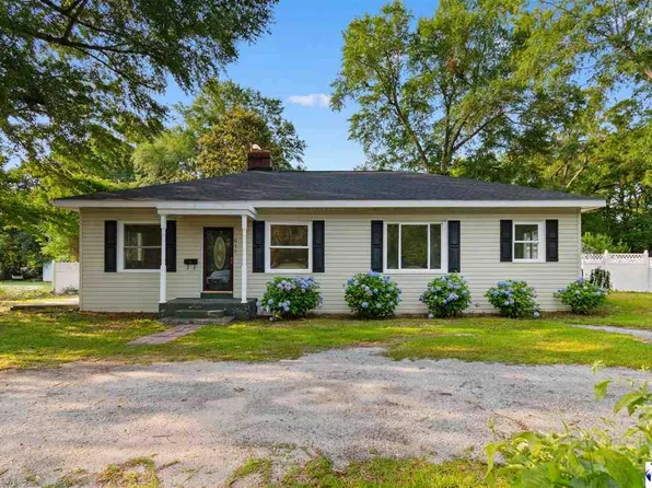 611 W Home Ave, Hartsville, SC 29550