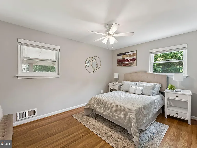 109 Falls Ave — Photo 7