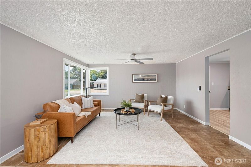 4th image of 2416 Pullen Street