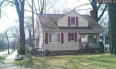 5296 Case Ave photo 1