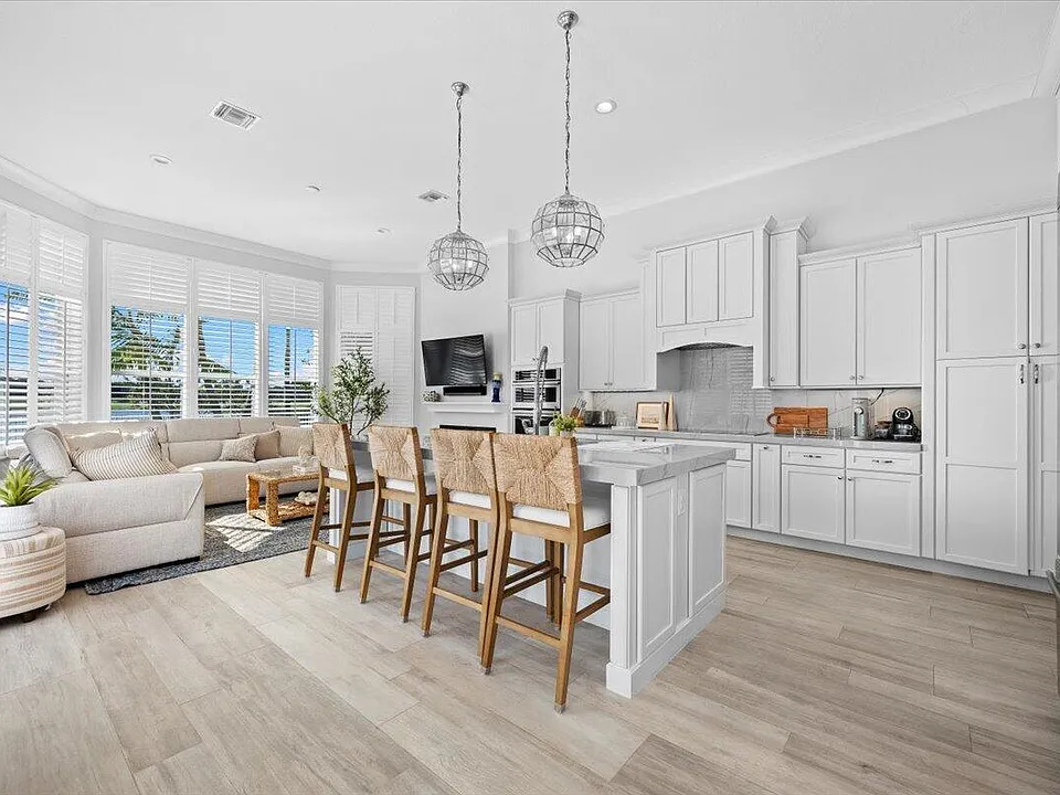 7557 Preserve Dr
