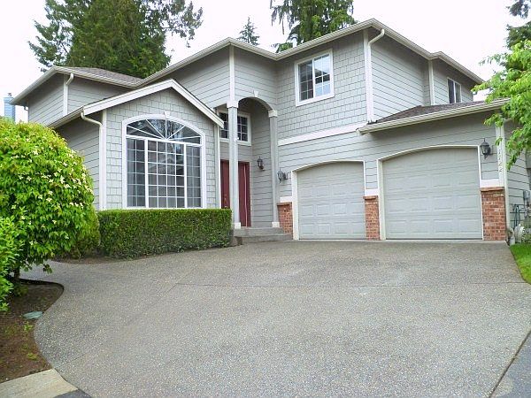 1st image of 1122 231st Pl NE