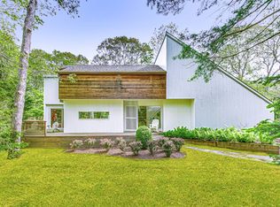 11 Bearing East Rd, East Hampton, NY 11937