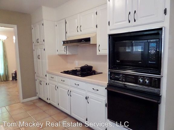 4th image of 15859 Malvern Hill Ave