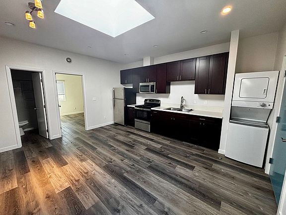 3rd image of 2187 Everett Ave APT 7