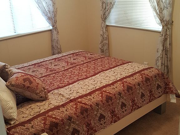5th image of 316 N Stardust Ln