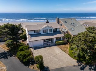 1016 SW Mark St, Newport, OR 97365