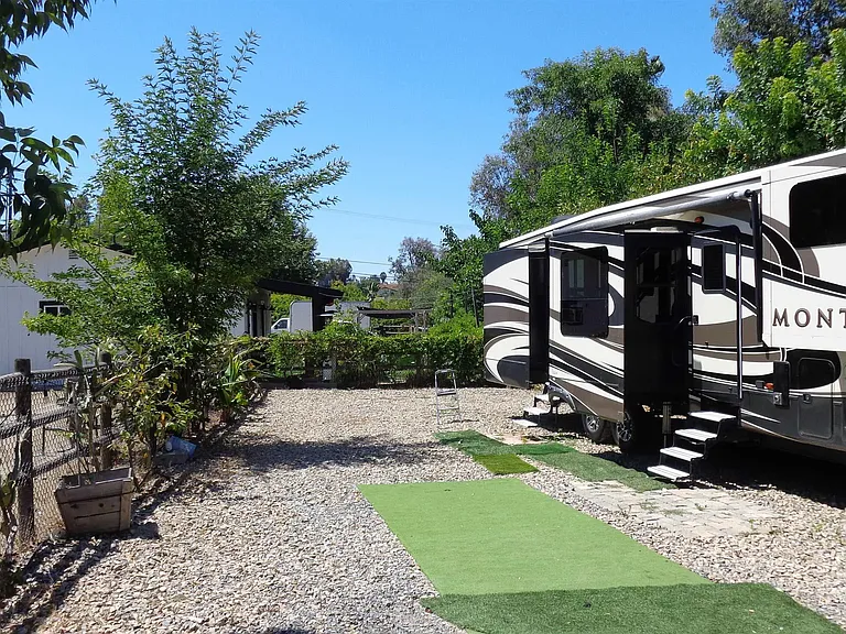 762 Taylor St — Photo 3