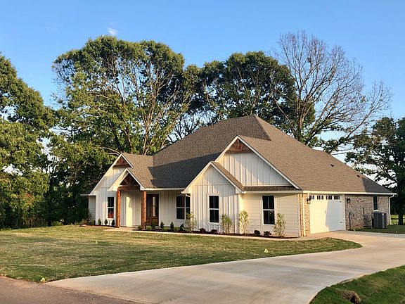 4th image of 18346 Timber Oaks Dr