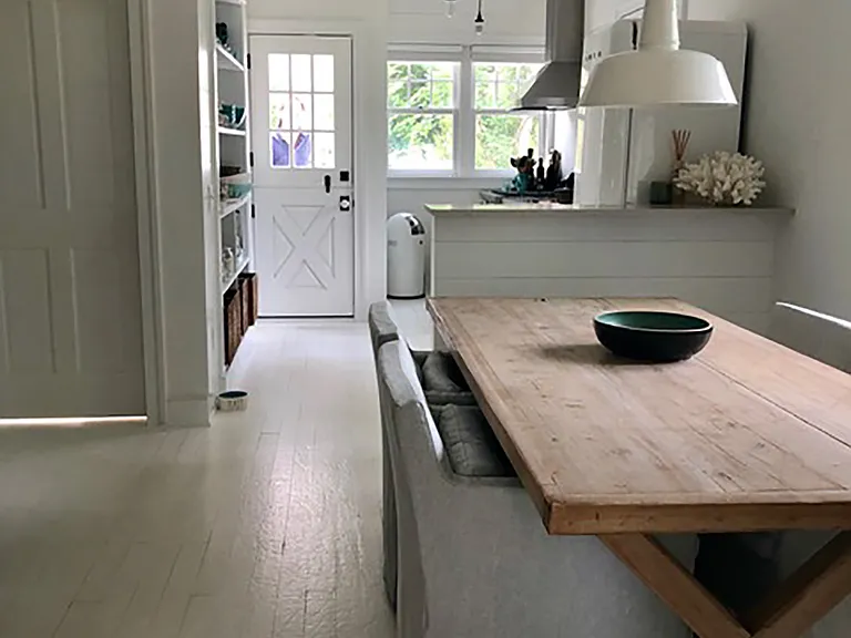 87 Bay Ave — Photo 6