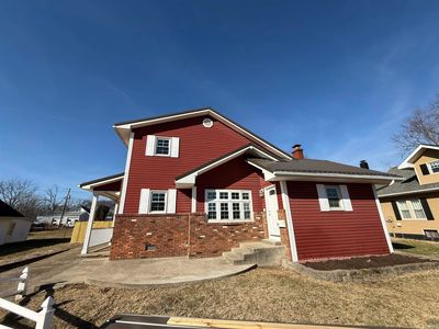 225 S Jackson St, Oakland City, IN, 47660