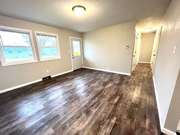 5th image of 1549 Woodmayr Dr