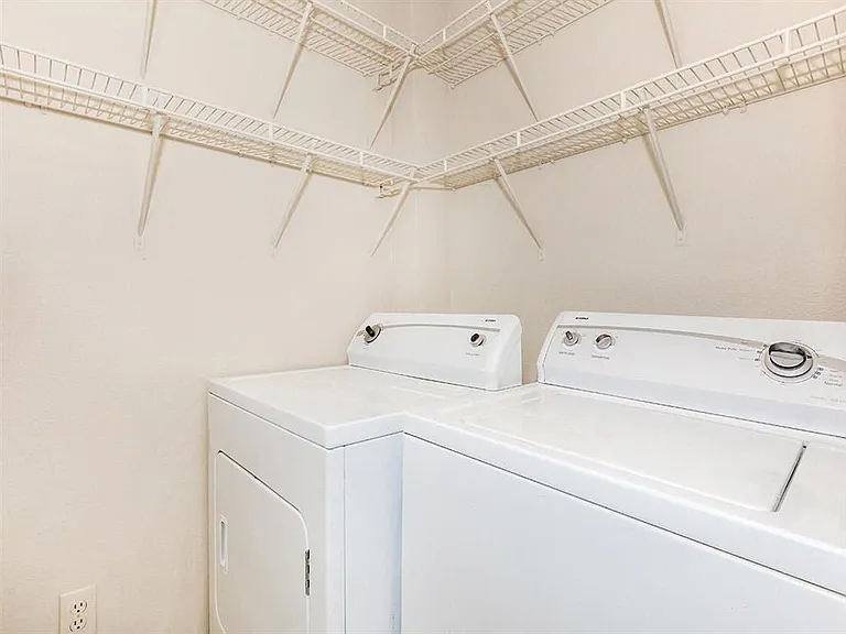 5953 Curry Ford Rd — Photo 23