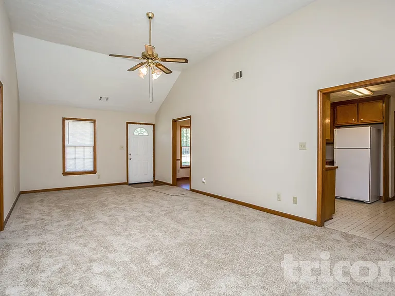 30 Blackberry Ln — Photo 2