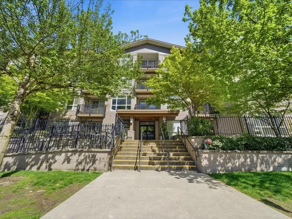 2343 Atkins Ave #310, Pt Coquitlam, BC V3C 1Y7