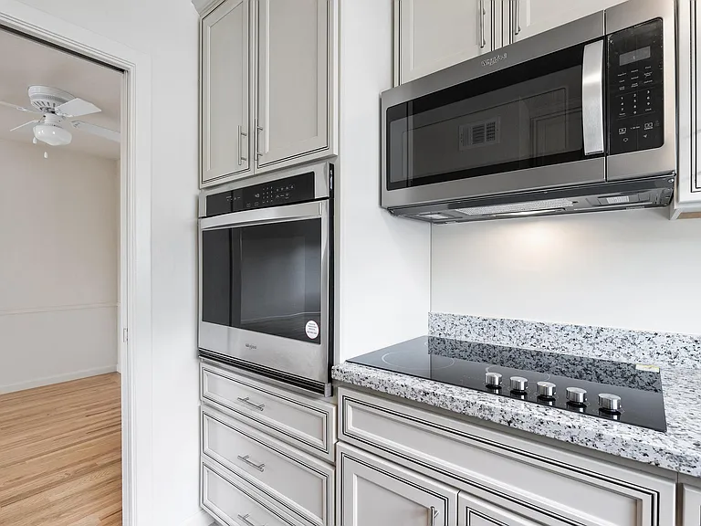131 S Magnolia Ave #2 — Photo 9