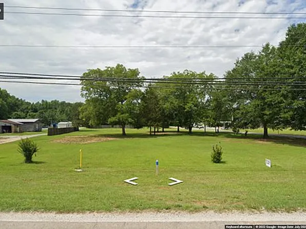 4027 32nd St SW, Lanett, AL 36863