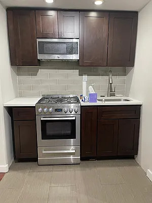 Rented by Heritage Realty LLC | media 8