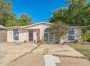 4125 Martin St, Fort Worth, TX 76119