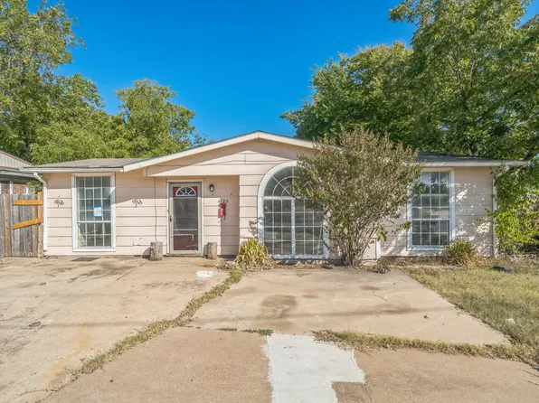 4125 Martin St, Fort Worth, TX 76119